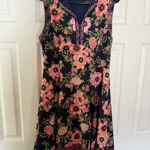 Charming Floral Midi Dress in Navy and Pink